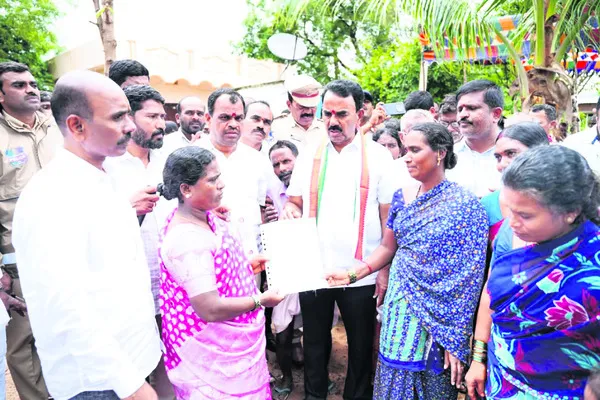 అనర్హులను ఎంపిక చేస్తే చర్యలు 