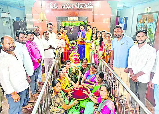 ఘనంగా కుంకుమార్చన