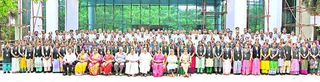 వాణిజ్య అధికారులకు శిక్షణ