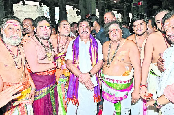 సీపీ రాధాకృష్ణన్ను మద్దతివ్వాలి