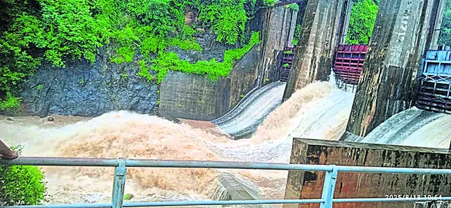 ప్రమాద స్థాయిలో కోనాం జలాశయం నీటిమట్టం