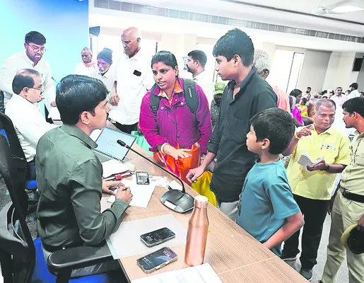 ప్రజావాణి అర్జీలు పెండింగ్‌లో పెట్టొద్దు 