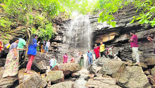 ఛాయాచిత్రం.. స్మృతుల సజీవ సాక్ష్యం