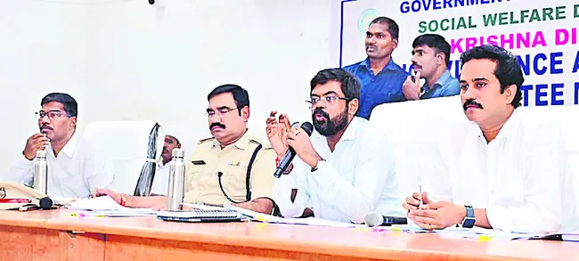 అట్రాసిటీ కేసుల్లో  సత్వర చర్యలు 