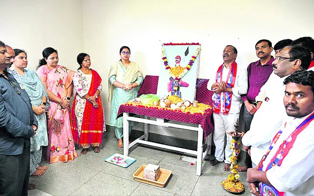 పోరాట యోధుడు పాపన్నగౌడ్‌
