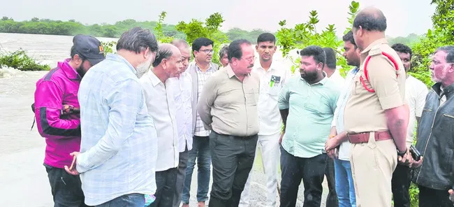 ప్రజలు అప్రమత్తంగా ఉండాలి