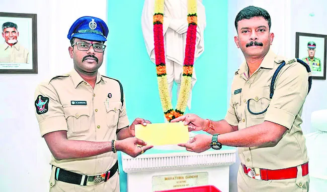 పింఛన్ల తొలగింపుపై ఆందోళన 