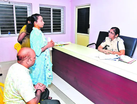 పోలీస్ గ్రీవెన్స్కు 57 ఫిర్యాదులు