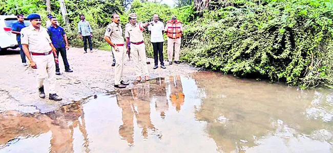 వరద ప్రభావిత ప్రాంతాల్లో రక్షణ చర్యలు పటిష్టం