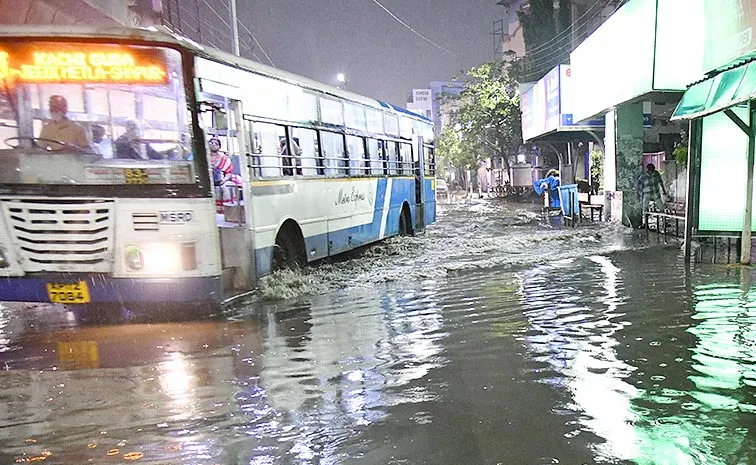 హైదరాబాద్‌లో రాత్రంతా జోరు వాన