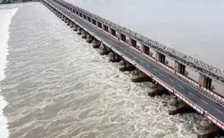 AP Heavy Rains Today News: SDMA Alert Lanka Villages Amid Krisna Floods