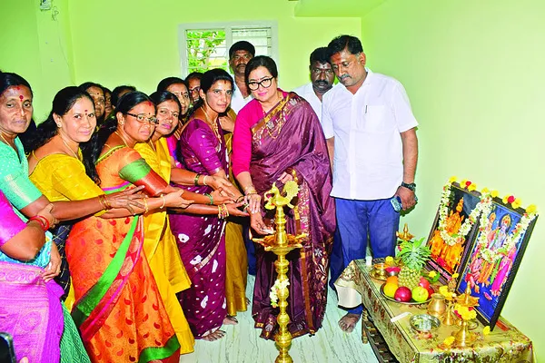 కోర్టు తీర్పును గౌరవించాలి