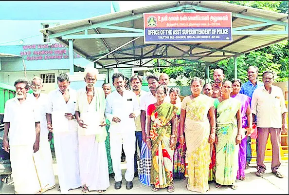 అమ్మవారి ఊరేగింపు అడ్డగింత 
