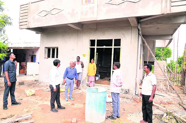 విధుల్లో నిర్లక్ష్యం వహిస్తే చర్యలు