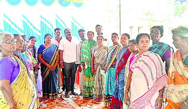 బుచ్చెయ్యపేట మండల టీడీపీలో వర్గభేదాలు 