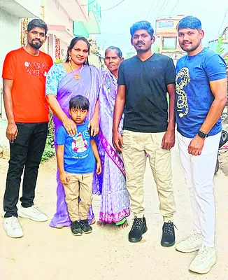 యువతకు నైపుణ్యాభివృద్ధి శిక్షణ