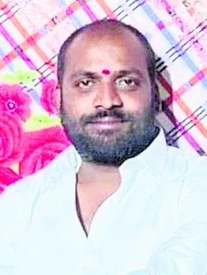 గుండెపోటుతో కార్మికుడి మృతి