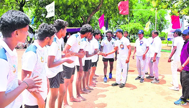 మానసిక ఉల్లాసానికి క్రీడలు దోహదం