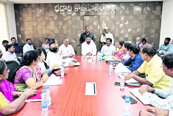 యూరియా కొరత లేదు