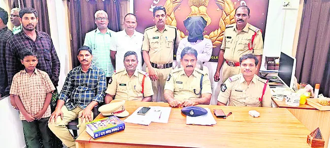 ఆస్తి రాబట్టుకునేందుకు బాలుడి కిడ్నాప్