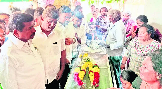 కన్నీరే మిగిలింది..