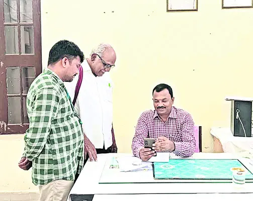 బ్రిటిషర్ల సమాధుల స్థలాన్ని కాపాడండి