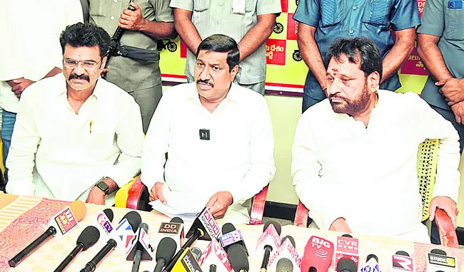 రహదారి నిర్మాణాలను వేగవంతం చేయాలి
