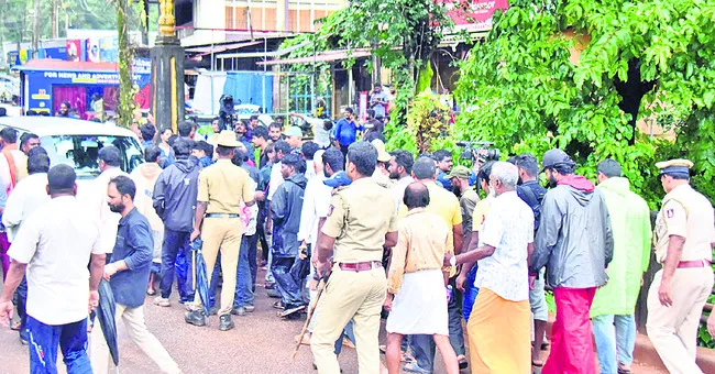 ధర్మస్థలలో తీవ్ర గాలింపు