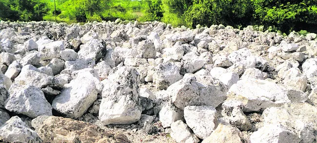 సిండికేట్‌ వసూళ్లు ఇలా.. 
