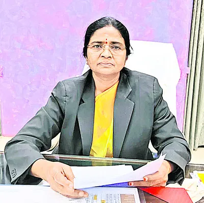 నేటినుంచి కోర్టుల్లో ఉద్యోగాలకు పరీక్షలు