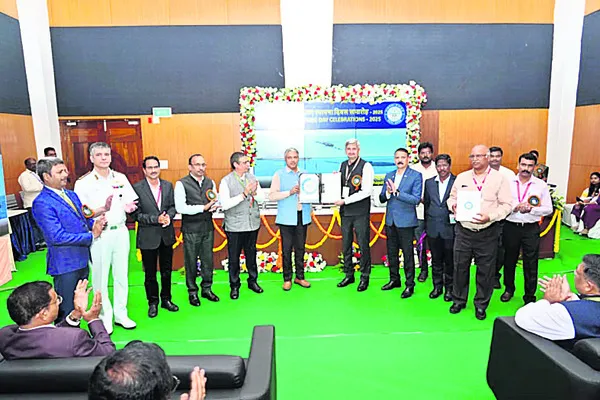 సమష్టి కృషితో ఎన్ఎస్టీఎల్ అద్భుతాలు
