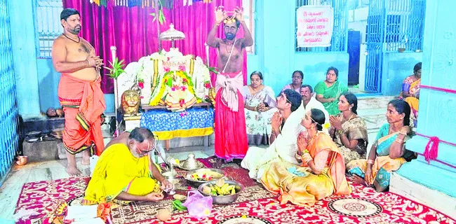 వైభవంగా నిత్యకల్యాణం
