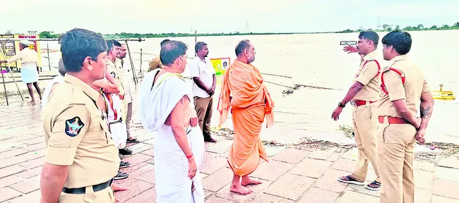 జిల్లాలో తేలికపాటి వర్షాలు 