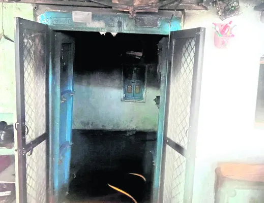 ఆశ కార్యకర్త ఆత్మహత్య
