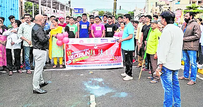 ఉత్సాహంగా 5కే మారథాన్‌ రెడ్‌ రన్‌ 