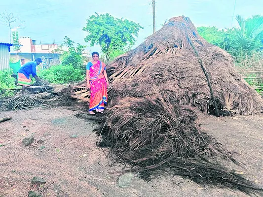 మహిళ ఆత్మహత్యాయత్నం