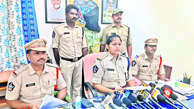 పలు చోరీ కేసుల్లో నిందితుడి అరెస్టు