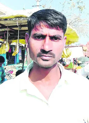 అప్పుల బాధతో రైతు ఆత్మహత్య