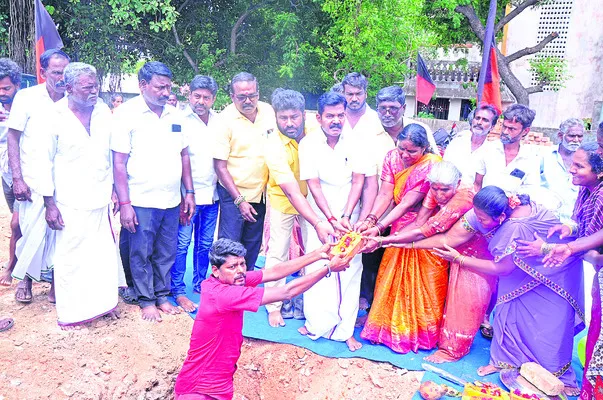 కుశస్థలి నదిలో కట్టకు అడ్డుగోడ
