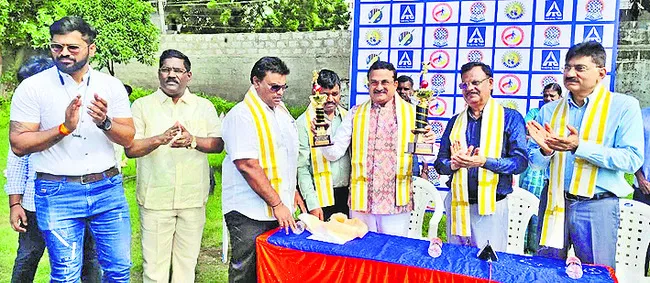 అంధత్వాన్ని జయించడం అద్భుతం 