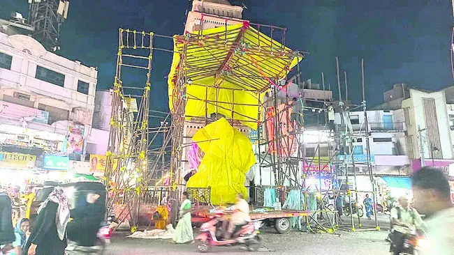 చవితి సందడి