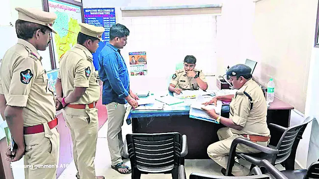 నర్సీపట్నంలో నిఘా కెమెరాలు పెంచండి 