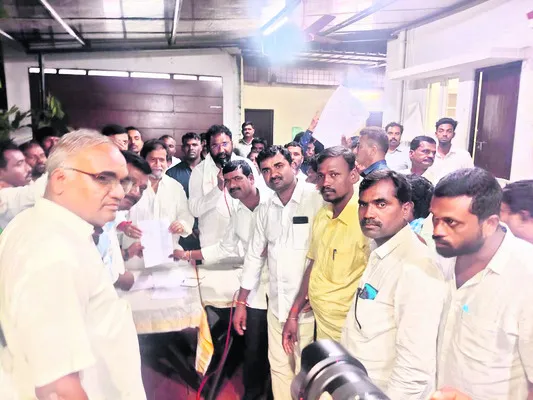 త్వరలో సీఎంను కలిపిస్తాం 
