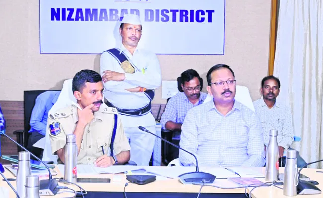పండుగలు ప్రశాంతంగా జరుపుకోవాలి