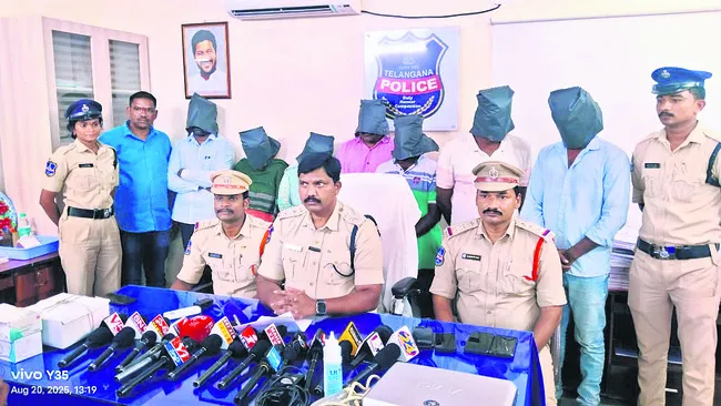 గర్భిణి మృతి కేసులో ఏడుగురి అరెస్ట్