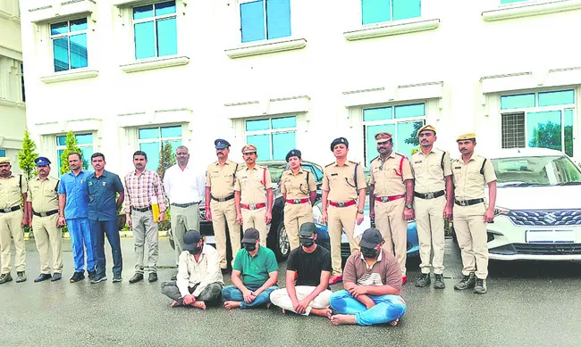సెకండ్‌ ‘హ్యాండ్‌’ ! 