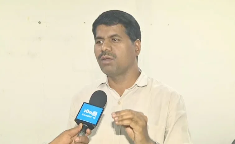 ఉద్యోగులంటే చంద్రబాబు ప్రభుత్వానికి ఇంత నిర్లక్ష్యమా? వెంకట్రామిరెడ్డి