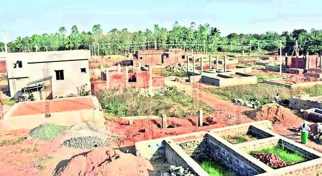 కక్ష.. వివక్ష 