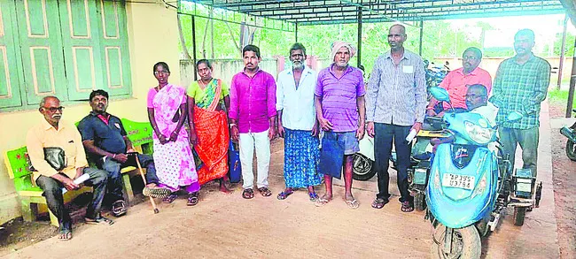 దివ్యాంగుల పెన్షన్‌ వెరి‘పీకేశన్‌’..!