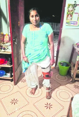 నా కడుపు కొట్టారు..